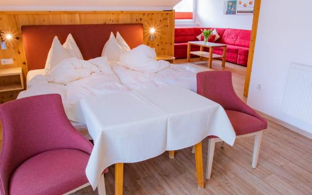 Gemütliche Zimmer, Appartements & Selbstversorgerhaus