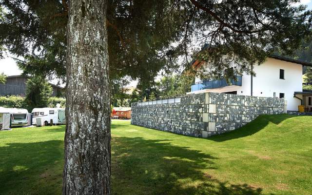 Newly renovated sanitary building - sauna can be booked in winter