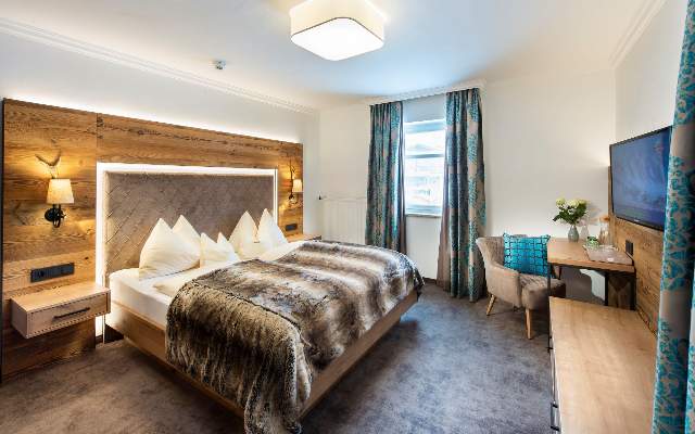 Geräumige und gemütliche Zimmer und Suiten mit 3/4 Verwöhnpension