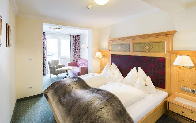 Geräumige und gemütliche Zimmer und Suiten mit 3/4 Verwöhnpension